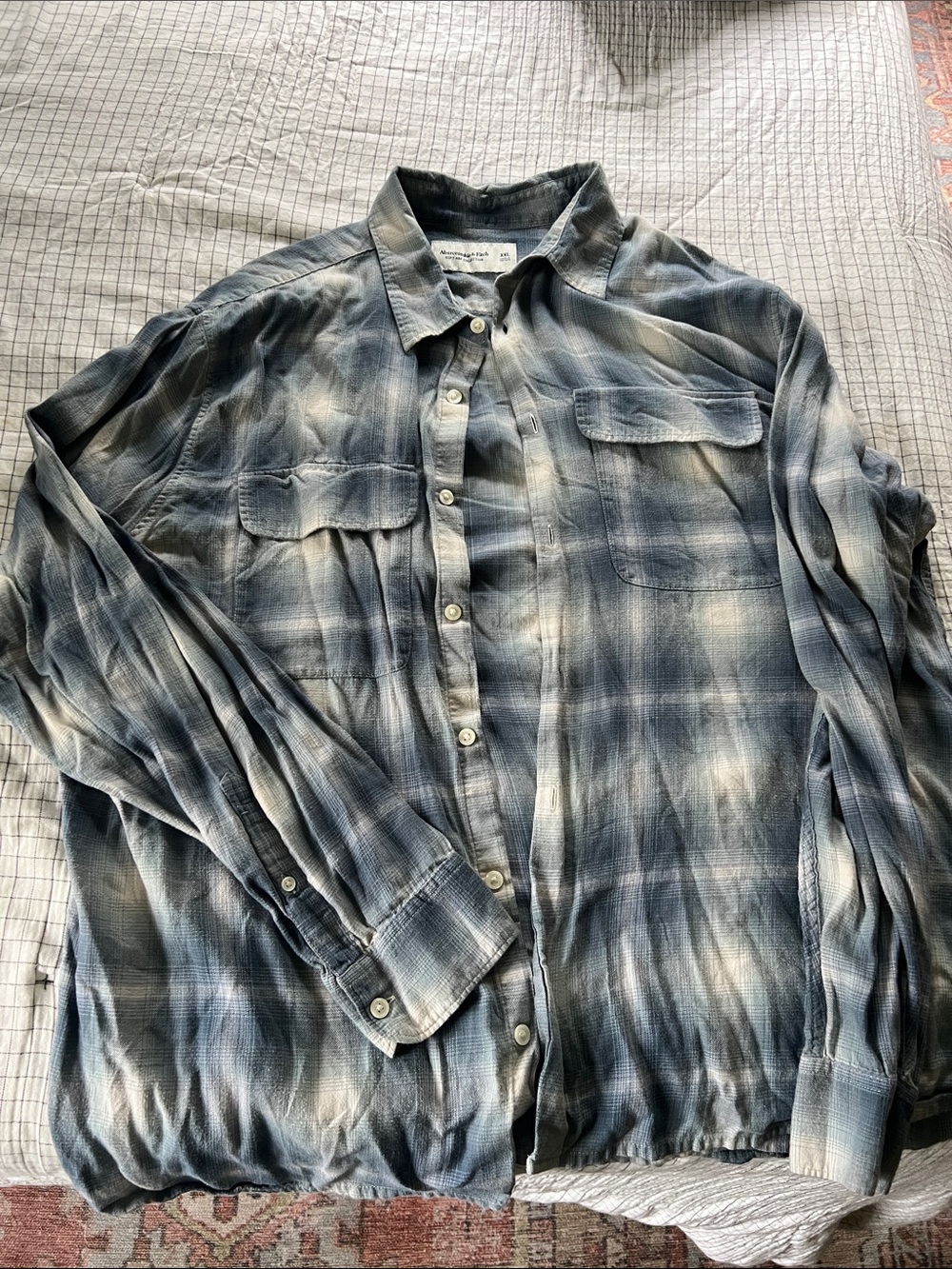 Abercrombie & Fitch Women’s Blue Plaid Soft Button-Up